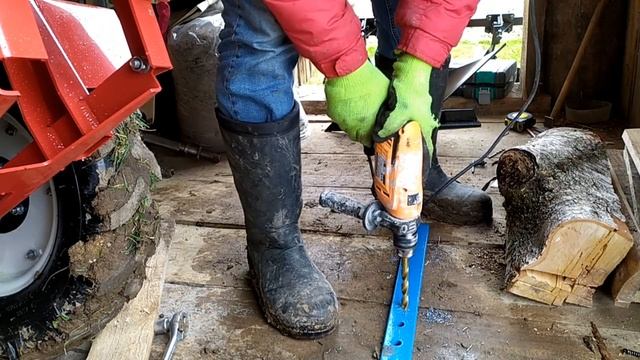 Мототрак МТ-100. Плуг и окучник. смотреть онлайн