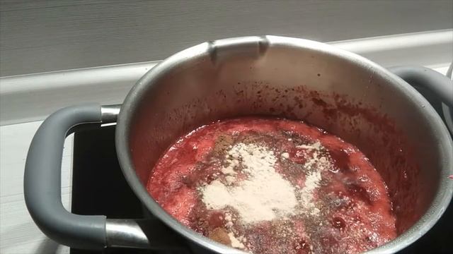 Вкусный брусничный соус на пектине к мясу или рыбе