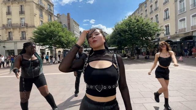 [KPOP IN PUBLIC | ONE TAKE | 48H Challenge ] BLACKSWAN - 'Karma' (Dance cover from France) смотреть онлайн