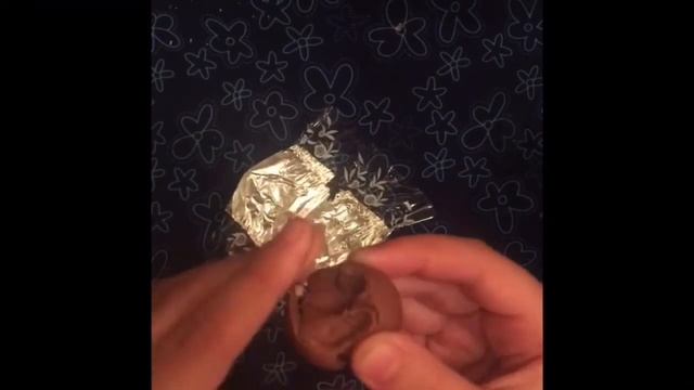 Распаковковка конфет?Lindt|Lindor молочный шоколад с орехами.