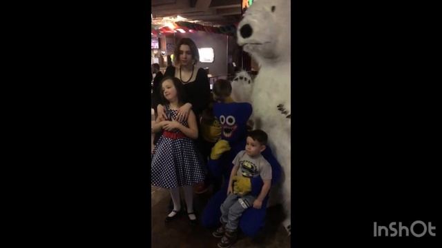 18.03.23г. День рождения ? Софии. Сюрприз для Софии Огромный Белый медведь ?❄️. смотреть онлайн