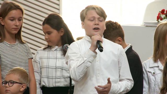 «Я не знаю, как сумел Ты полюбить нас» || Марк Ярмолюк & детская группа смотреть онлайн