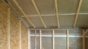 Монтаж обрешетки под имитацию бруса в каркасном доме.