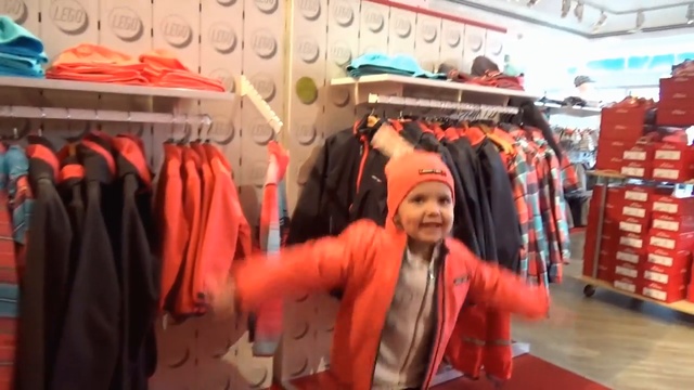 Германия #3 Леголенд шоппинг в Лего Сторе и едем на пару дней в Мюнхен Legoland смотреть онлайн