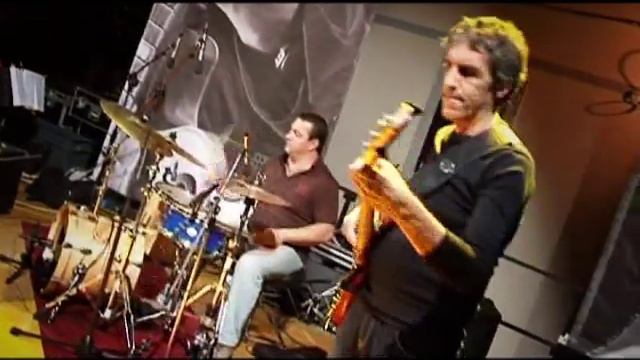 Fara Music Festival 2010, intervista al direttore artistico Enrico Moccia.mov смотреть онлайн