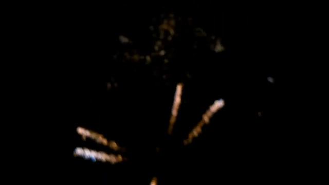 09.05.2015 Саратов, Соколовая гора, фейерверк. смотреть онлайн