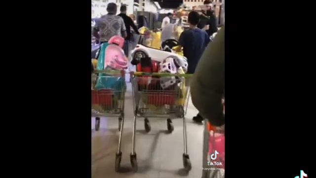 МУРАД ТАКСИ ОТВЕТИЛ ВСЕМ ХЕЙТЕРАМ !!! смотреть онлайн
