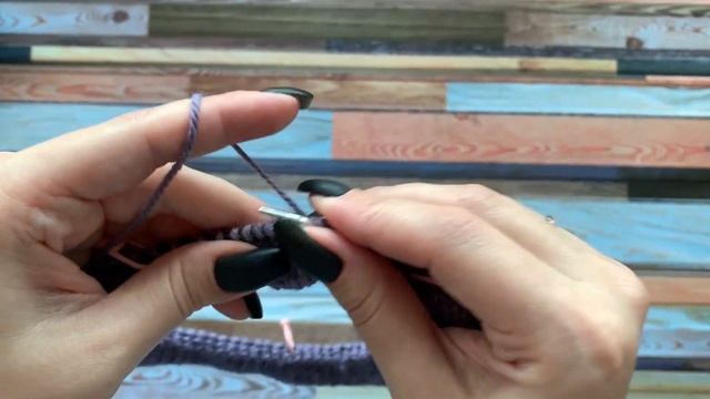 Шапка с анатомическими ушками с подкладом спицами. Часть 1. смотреть онлайн