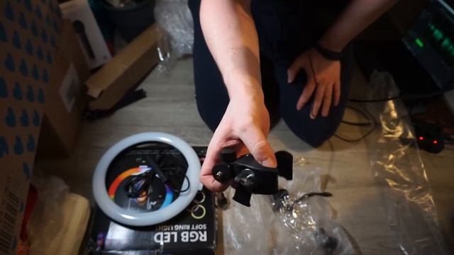 Бюджетный свет для видеосъемки ?/ RGB кольцевая лампа для Тик Ток? смотреть онлайн