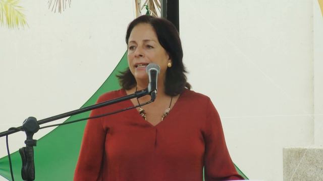 Intervención Monserrat Creamer Inauguración de la UE José María Velasco Ibarra Samborondón смотреть онлайн