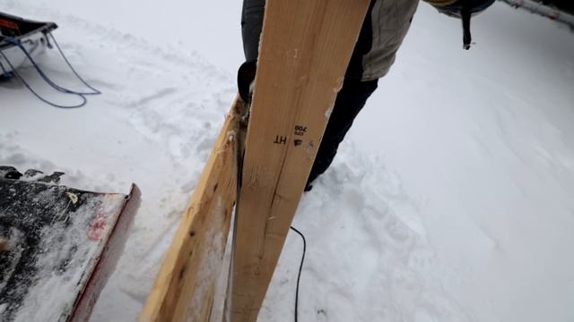 $25 Winter Cabin Build (on an Extreme Budget!) смотреть онлайн