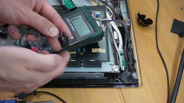 Простой ремонт телевизора SUPRA часть 1 не включается. смотреть онлайн