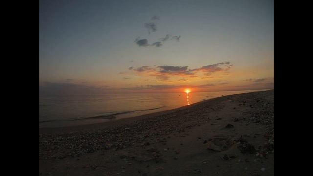 Красивый закат. Бердянская коса. Азовское море смотреть онлайн