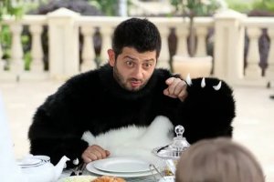 Подарок с характером - Русский трейлер (HD)