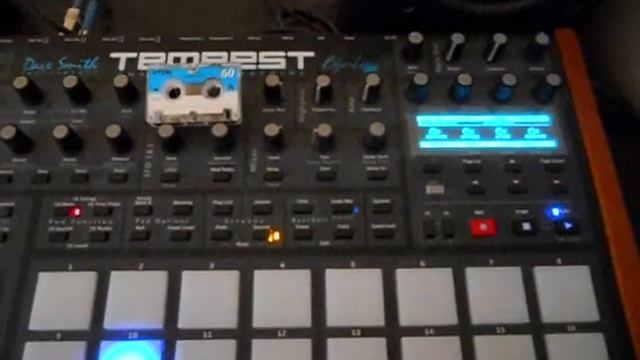 Tempest Analog Synth Drum Machine "Virtual Air Hockey". смотреть онлайн