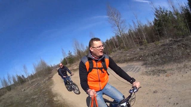 Велопрогулка к Кингисеппским карьерам смотреть онлайн