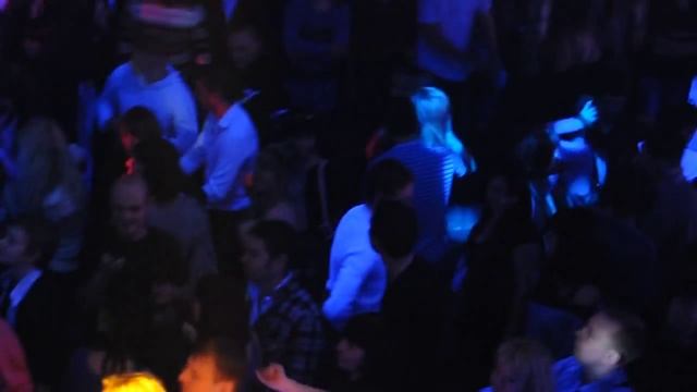 Акула (Оксана Почепа) - Мало смотреть онлайн