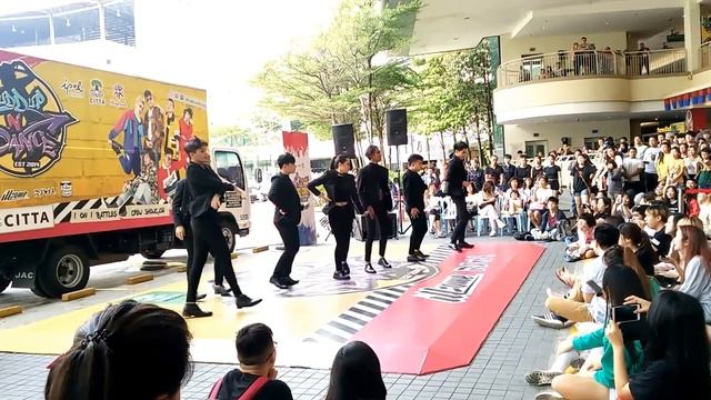 180513 MIXION - CLC (씨엘씨) - Black Dress [Citta Mall Kpop Dance Cover Competition Final] смотреть онлайн