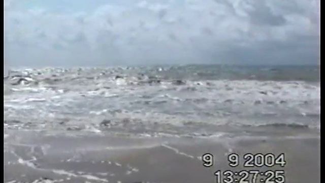 Пляж рядом с посёлком Волна на Таманском полуострове. смотреть онлайн