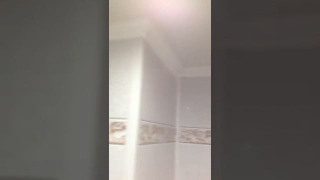 Ремонт ванны панелями "Белая орхидея с мерцанием" в Казани. смотреть онлайн