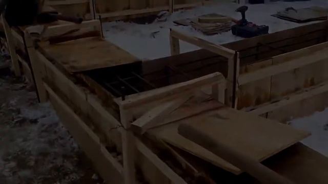 Ростверк. Опалубка для ростверка. Часть 2. Траншея, подушка, опалубка под фундамент. смотреть онлайн