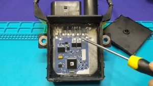 Ремонт блока (реле) управления свечами накала Mercedes-Benz, OEM НОМЕР A6421533779.