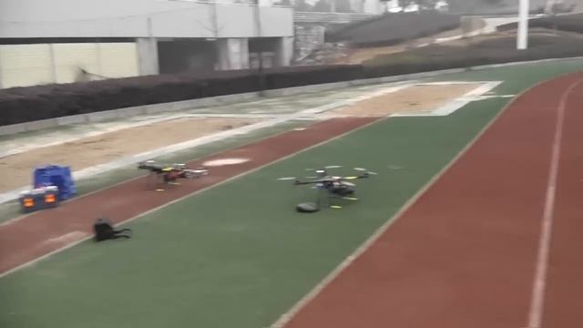 One Pilot Flying 3 Quadcopters смотреть онлайн