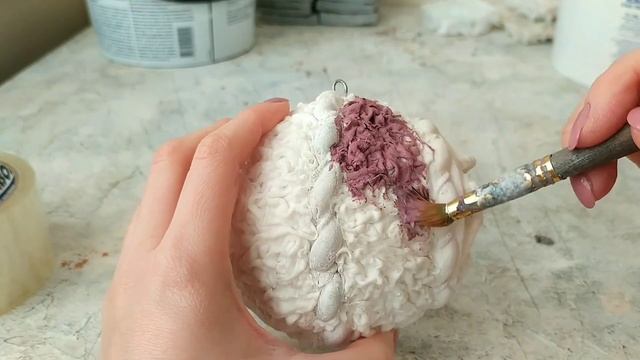 Ёлочный шар из ваты. Красивая игрушка на елку своими руками. смотреть онлайн
