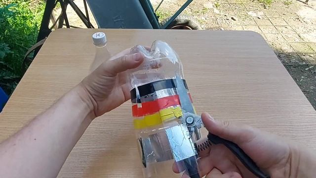 Ветряк из пластиковой бутылки от кока колы своими руками. Отпугиватель кротов и птиц. смотреть онлайн