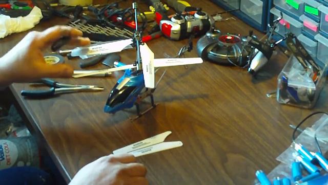 How To Change Your Rc Helicopter Blades.MOV