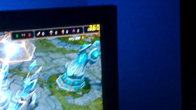 League of Legends - High fps = character teleport lag.... смотреть онлайн