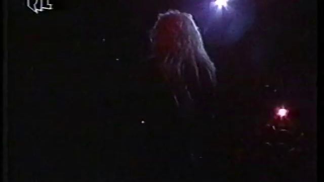 Lita Ford - Dancing on the Edge (Live in Germany 1988) смотреть онлайн