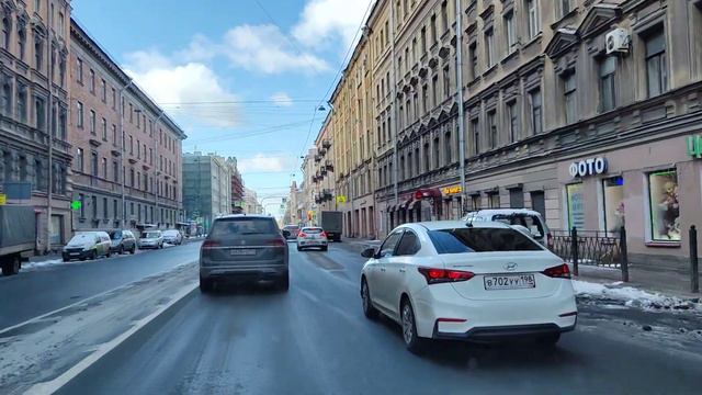 2023.04.02. Погода Петербург. 10:46. +2°...-1°. Весенне Солнце, легкие облака облака на небосводе. смотреть онлайн