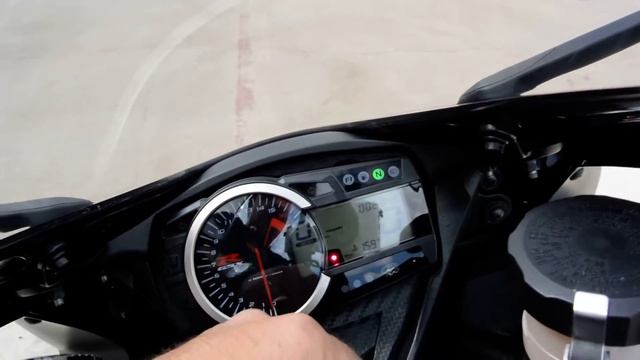 2012 Suzuki GSXR 600 in Black SOLD смотреть онлайн