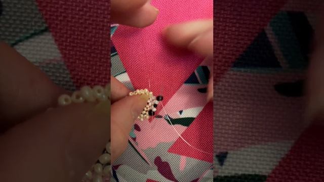 Мини амигуруми корги из бисера . Первая часть видео. Корги из бисера амигуруми смотреть онлайн