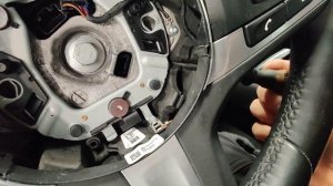 BMW (G30) steering airbag remove