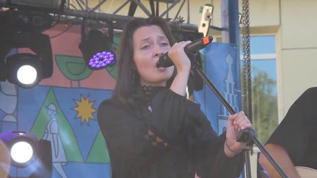 Чёрная река - В поле васильки (LIVE) смотреть онлайн