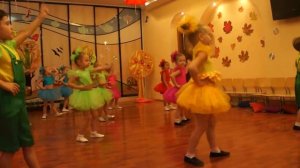 Средняя группа 2 танец Шалунишки