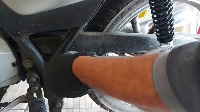 Como trocar Amortecedor da SUZUKI YES 125 ? смотреть онлайн