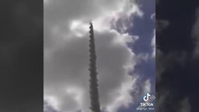 вы такое хоть раз видели? что это за летающая штука?😳 смотреть онлайн