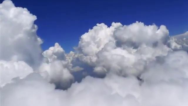 Красивые облака (Beautiful Clouds) смотреть онлайн
