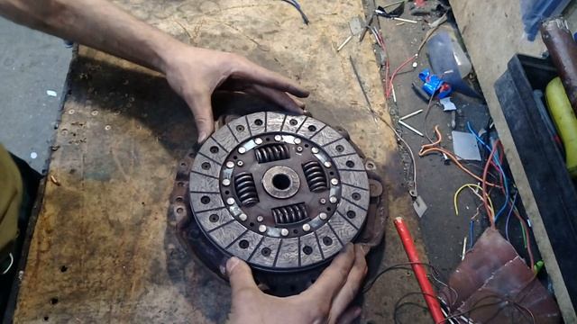 Лайфхак:  центровка диска сцепления без специнструмента.