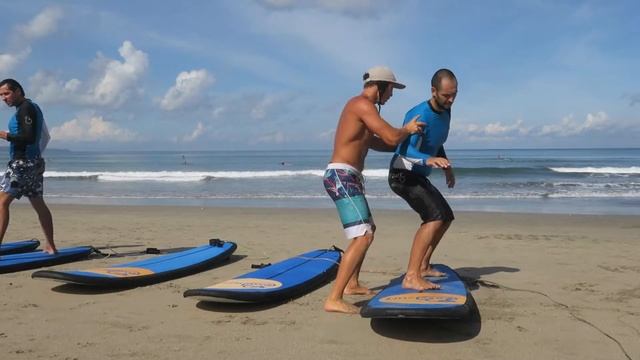 Бали, район Чангу. Сёрфинг в Куте. Уроки сёрфинга. Космические закаты смотреть онлайн