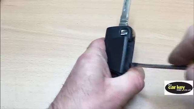 Key Battery VW Seat Skoda HOW TO change смотреть онлайн