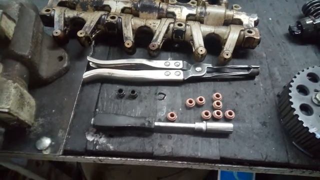 Фольксваген туран  1.9тди, Volkswagen Touran 1.9 Tdi, замена масло съёмных колпачков,  рмк форсунок