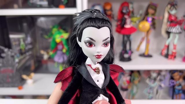 Monster High Skullector Dracula Doll (Finally) смотреть онлайн