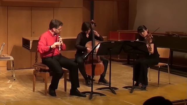 J. Ch. Bach: Trio in F major, W.B 40, Op. 8 Nr.6 (flute, violin & cello version) (2. Allegretto) смотреть онлайн