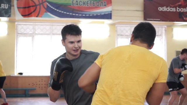 Хоккеисты "Северстали" завершили первый тренировочный цикл в Череповце и отправились на второй смотреть онлайн