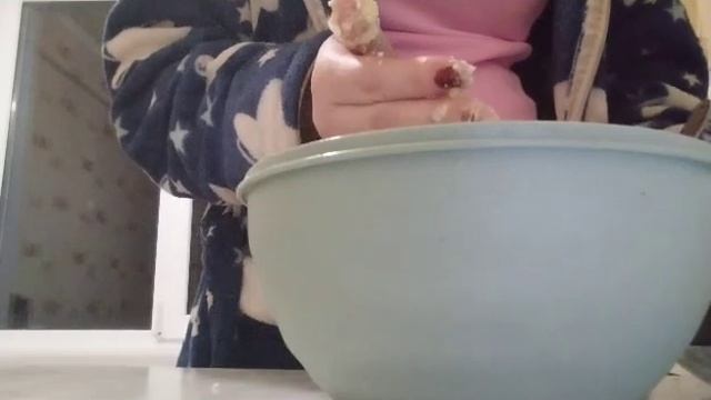 ? Рецепт приготовления шариков с творогом в кокосе/ Рецепт от подруги салат ?. 2023 смотреть онлайн