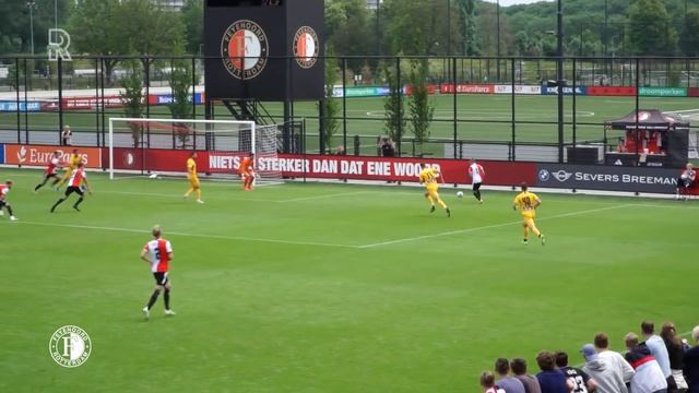 Samenvatting Feyenoord - AEK Athene (3-1) смотреть онлайн